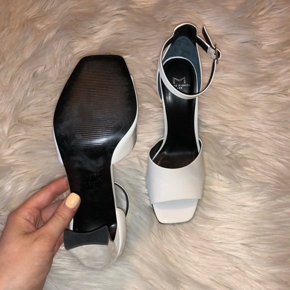 Marc Fisher heels size 6 heels - Picture 3 of 3